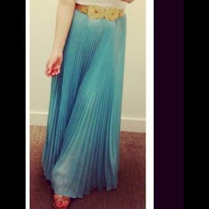 Aqua skirt pleated beautiful
